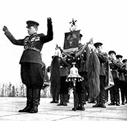 Оркестр Штаба СВАГ (дирижер предположительно капитан В. И. Доценко) 07.11.48 г.