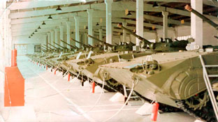 БМП-1 в боксе 154 омсб.