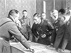 Батальонный комиссар Боровенский в штабе XIX моторизованного корпуса в Бресте 20.09.1939 г.