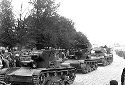 Танки 29 легкотанковой бригады на улицах Брест-Литовска 22.09.1939 г.
