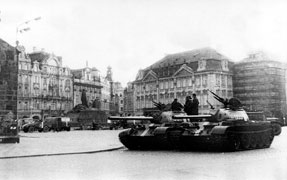 5 тр на Староместской площади.