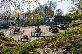 Площадка с советской боевой техникой.