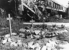 Могилы возле станции метро «Ноллендорфплац».