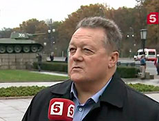 Г. А. Демченко спустя 25 лет на праздновании 70-летия открытия мемориала, 2015 г.