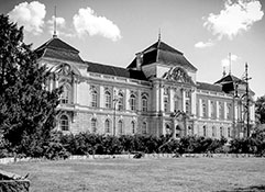 Здание Высшей школы изобразительных искусств в наши дни.