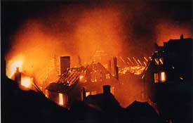 Горит район Альтштадт.