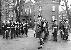 Смена караулов Англиии и Франции.