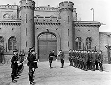 Смена французского и советского караулов (1949?