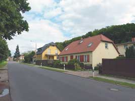 Пригород Потсдама Борним. По этой дороге (ныне Мичуринштрассе) пролегал последний маршрут П. М. Кашникова.