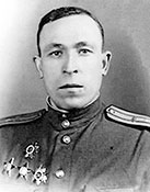 Командир 400 гв. сап А. Д. Фадеев.