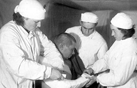 Работа сортировочно-перевязочного взвода.