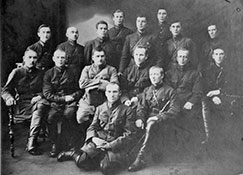 И. М. Антюфеев с группой товарищей.